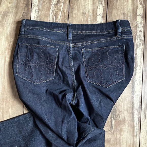 Perfect condition. Never worn. No flaws - Picture 2 of 2